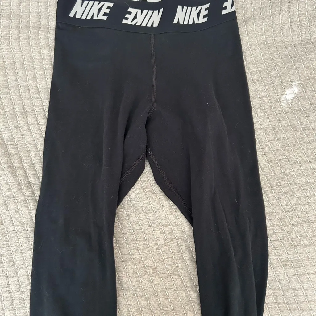 black nike leggings - Image 3