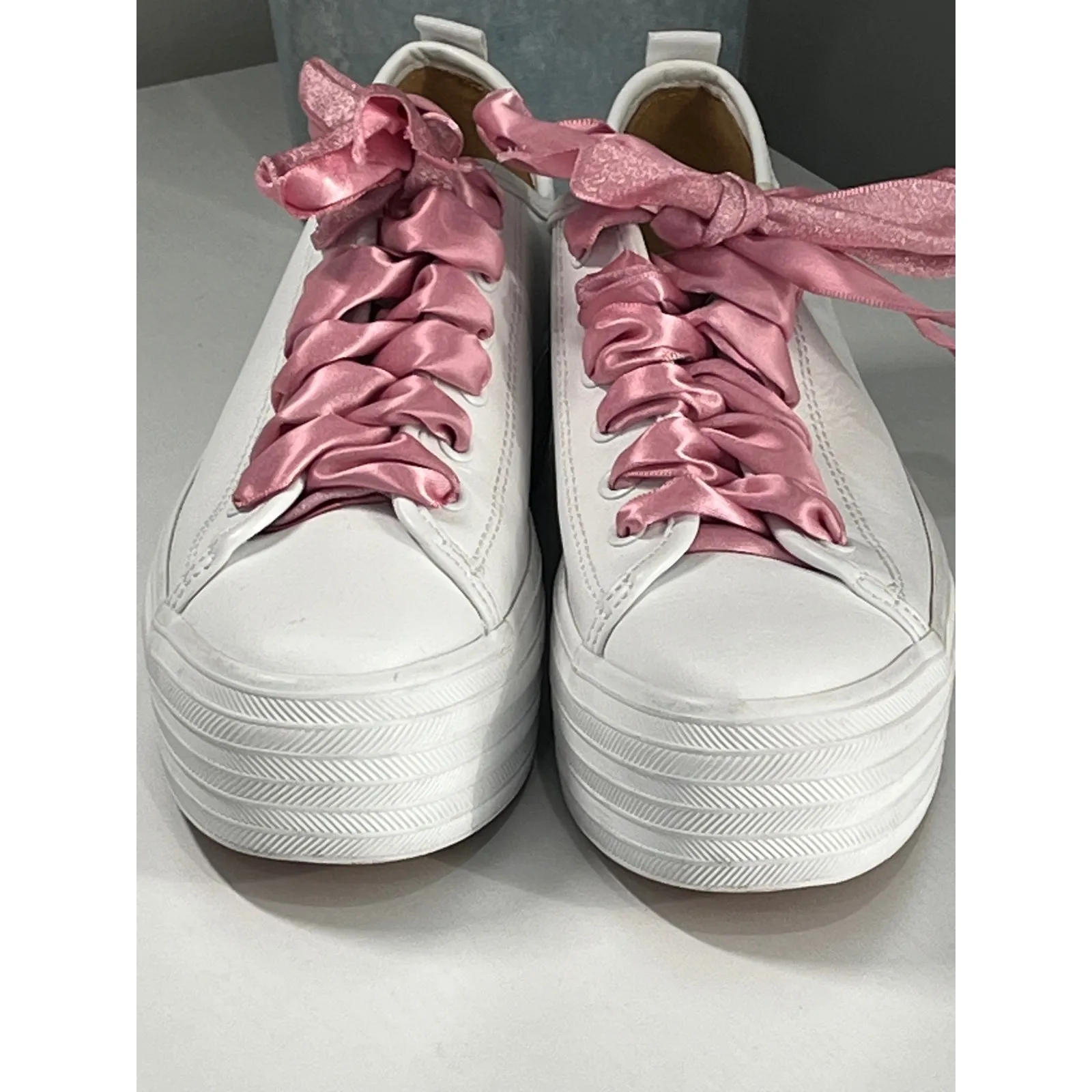 Keds White Platform Sneakers Women's Size 7 Pink Satin Ribbon Laces - Image 7
