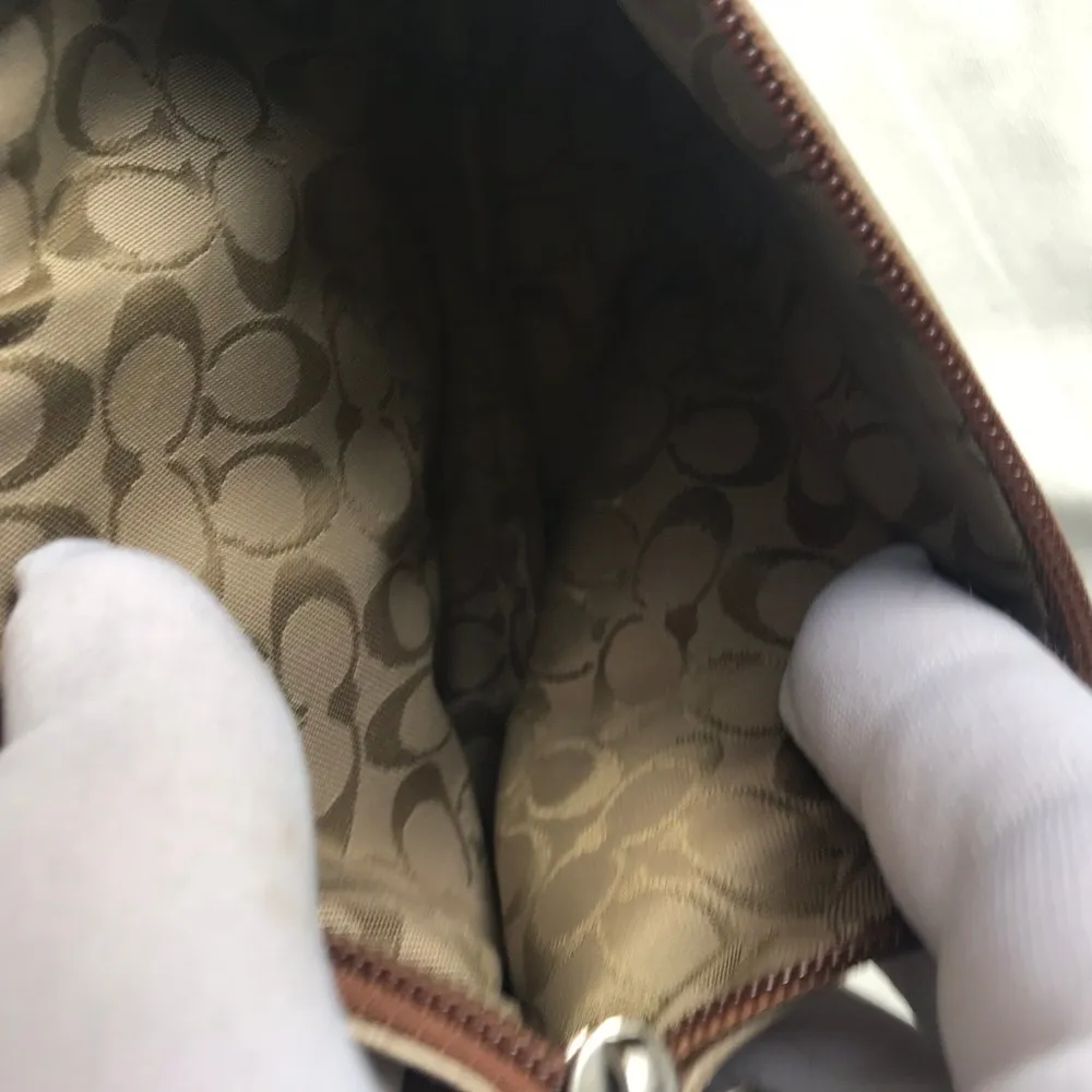 Coach mini purse - Image 5