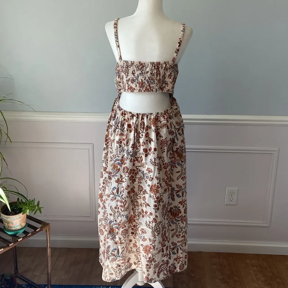 Old Navy Fit & Flare Sleeveless Poplin Smocked-Bodice Midi Dress XL Cream Floral - Image 8
