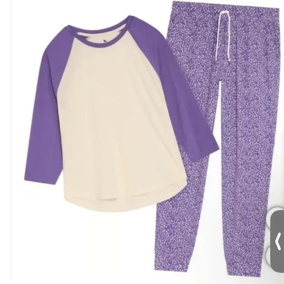 Eddie Bauer NWT  Purple and Cream Pajama Set size medium - Image 2
