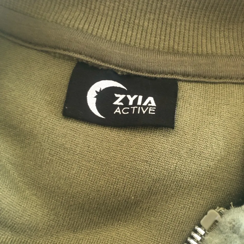 Zyia Active Flying V Fleece Bomber Jacket Sz. S Olive Green Active Cozy Gym - Image 7