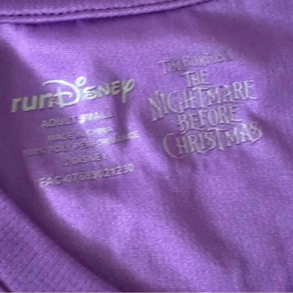 Disney The Nightmare Before‎ Christmas 2021 Race 10K Long Sleeve Shirt Small Purple - Image 2