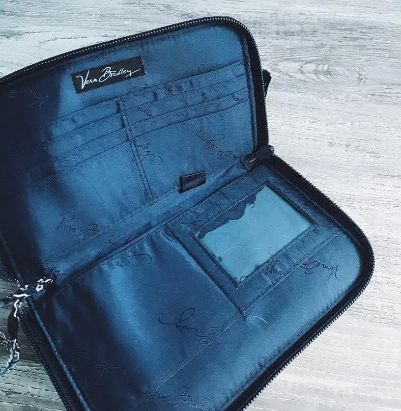 Vera Bradley wallet - Image 3