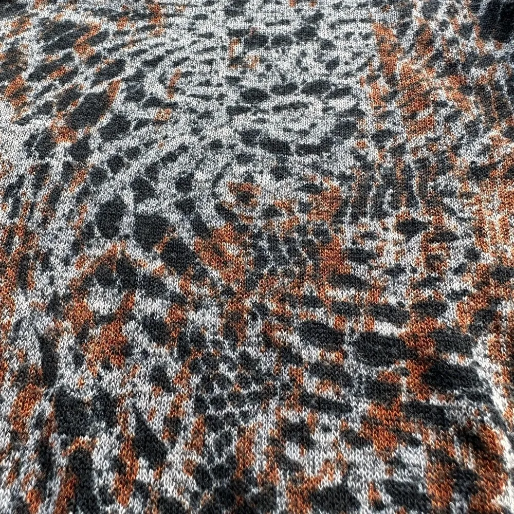 Lily White Abstract Print Top in Brown/Gray - Image 14