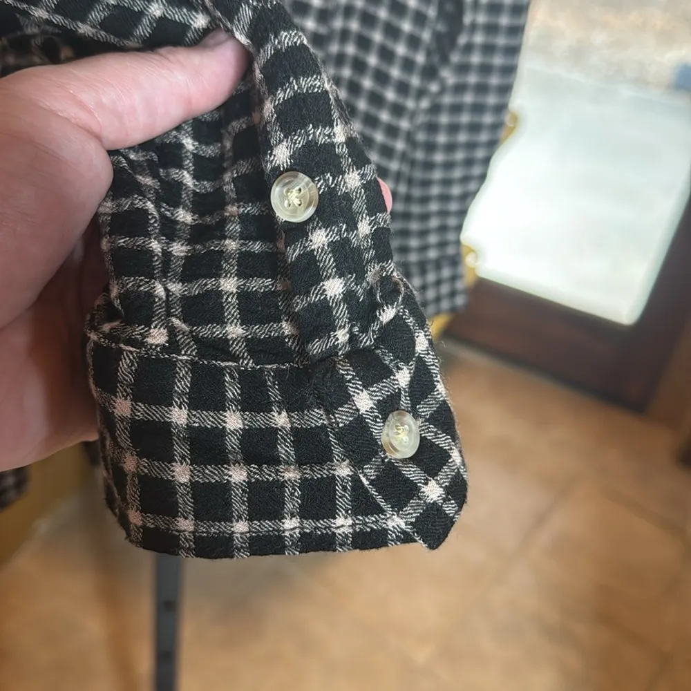 Beachlunchlounge Black Cream Plaid 3/4 Button Up Pullover Top Size Small - Image 4