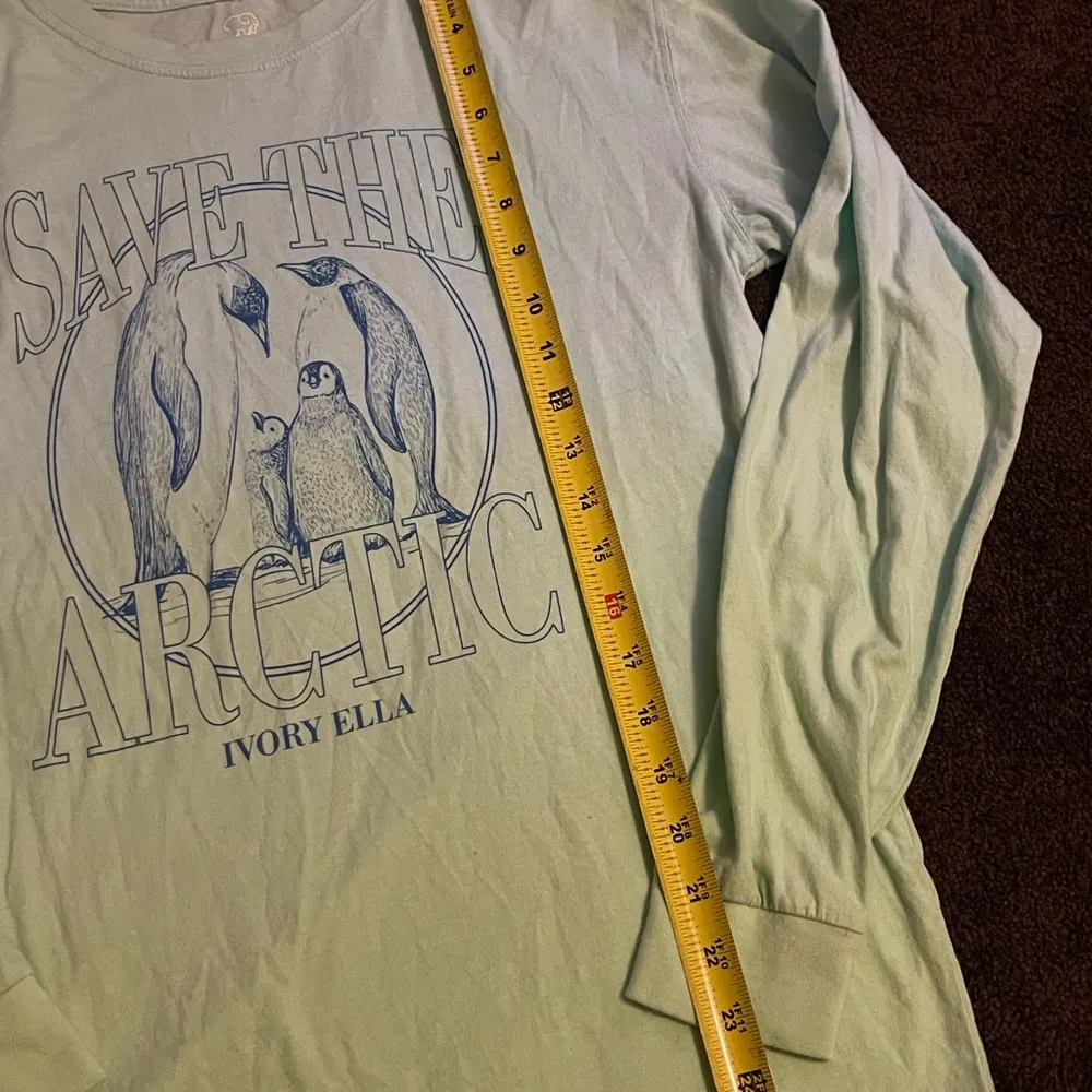 green ombré Save the Arctic penguin long sleeve shirt S - Image 7