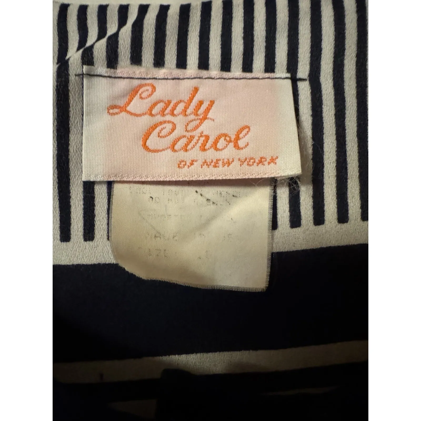 Vintage 80s Lady Carol of New York Women's Navy Blue and White Stripes and Dots Size L - Image 8