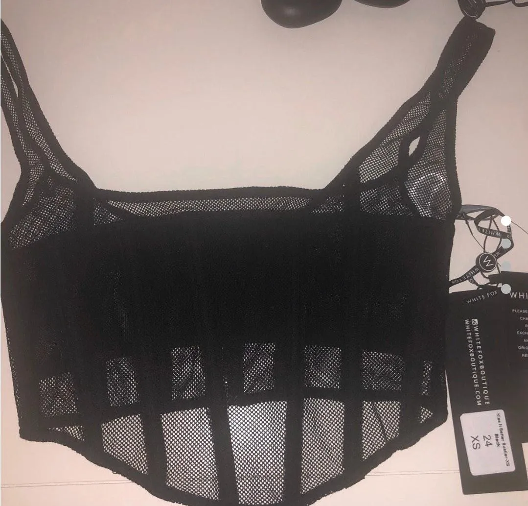 White Fox Boutique Black Crop Top - Image 5