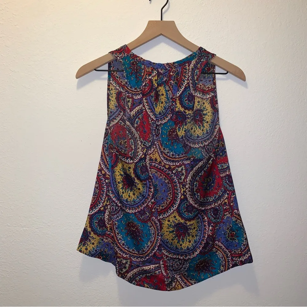 Marc Jacobs Marc Jacob’s 100% Silk Beautiful Sleeveless Top Medium - Image 2