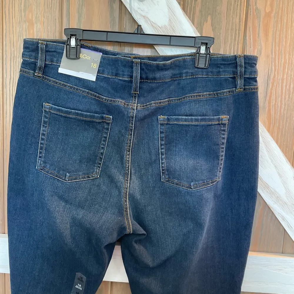 Style & Co.Dark Blue Denim Mid Rise Bermuda Shorts.  SIZE 18 - Image 4