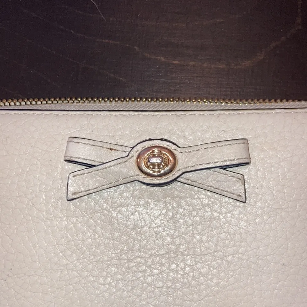 Vintage coach New York zippered check book wallet in cream leather GVC - Image 2