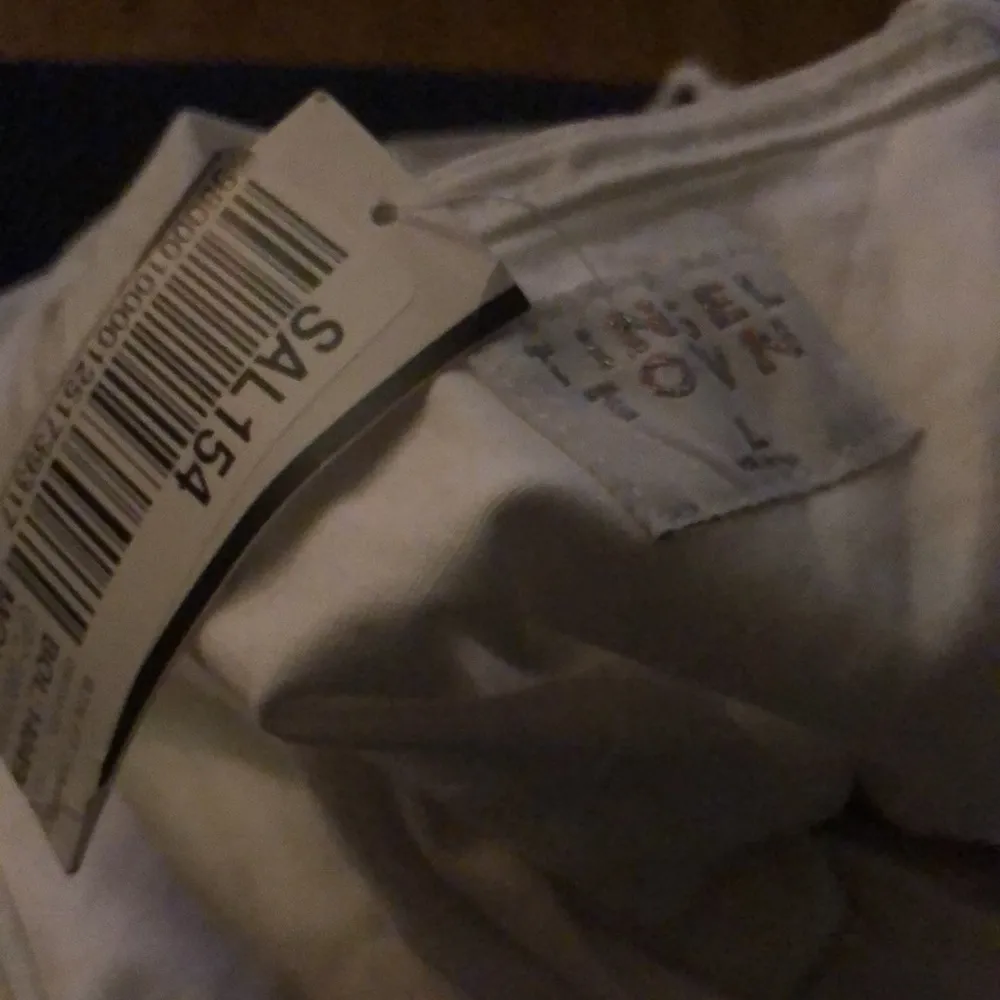 NWT Women’s  Denim Ankle Cropped Full Length Overalls Jumpsuit Large - Image 7