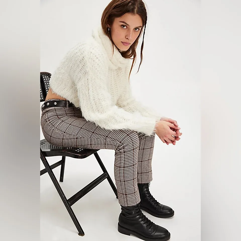 Free People Women’s Molly Slim Plaid Houndstooth Pants Brown/White Size 6 - Image 3