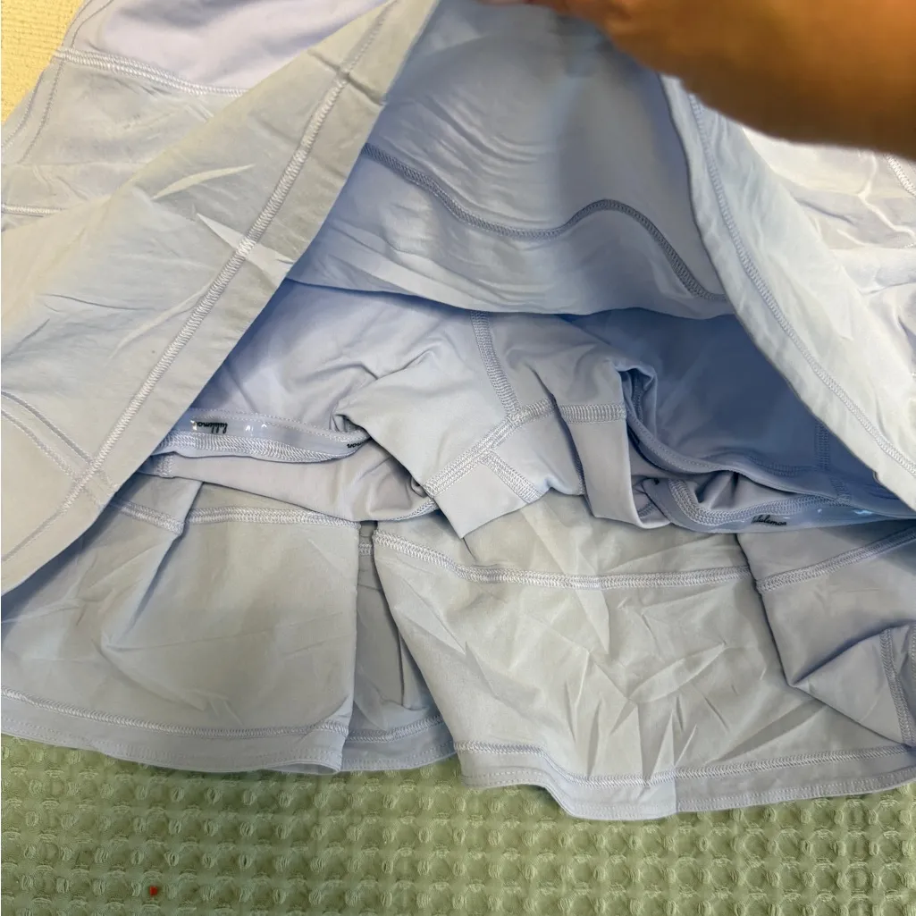 Lululemon Pace Rival Mid-Rise Skirt *Long
Lavender Berry Mist
Size 8 - Image 4