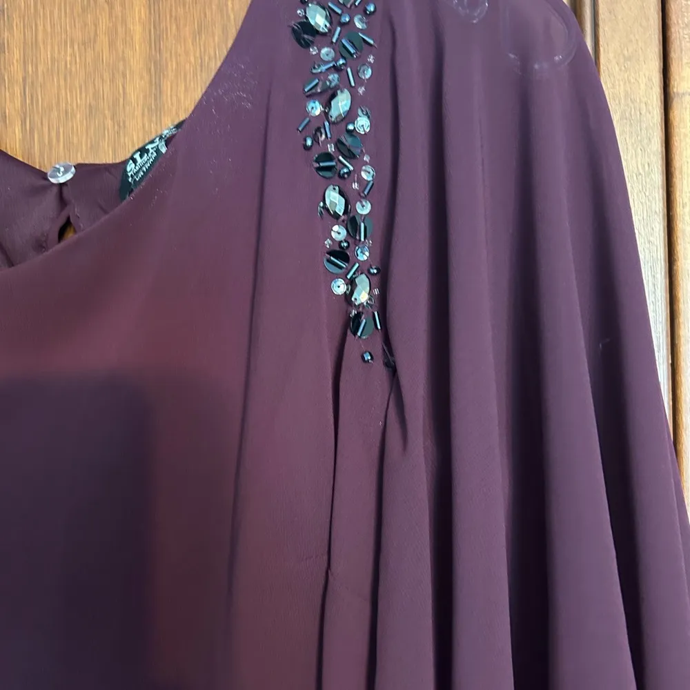 SLNY cocktail or special occasion dress size 10, tiered bodice, beads, plum - Image 4