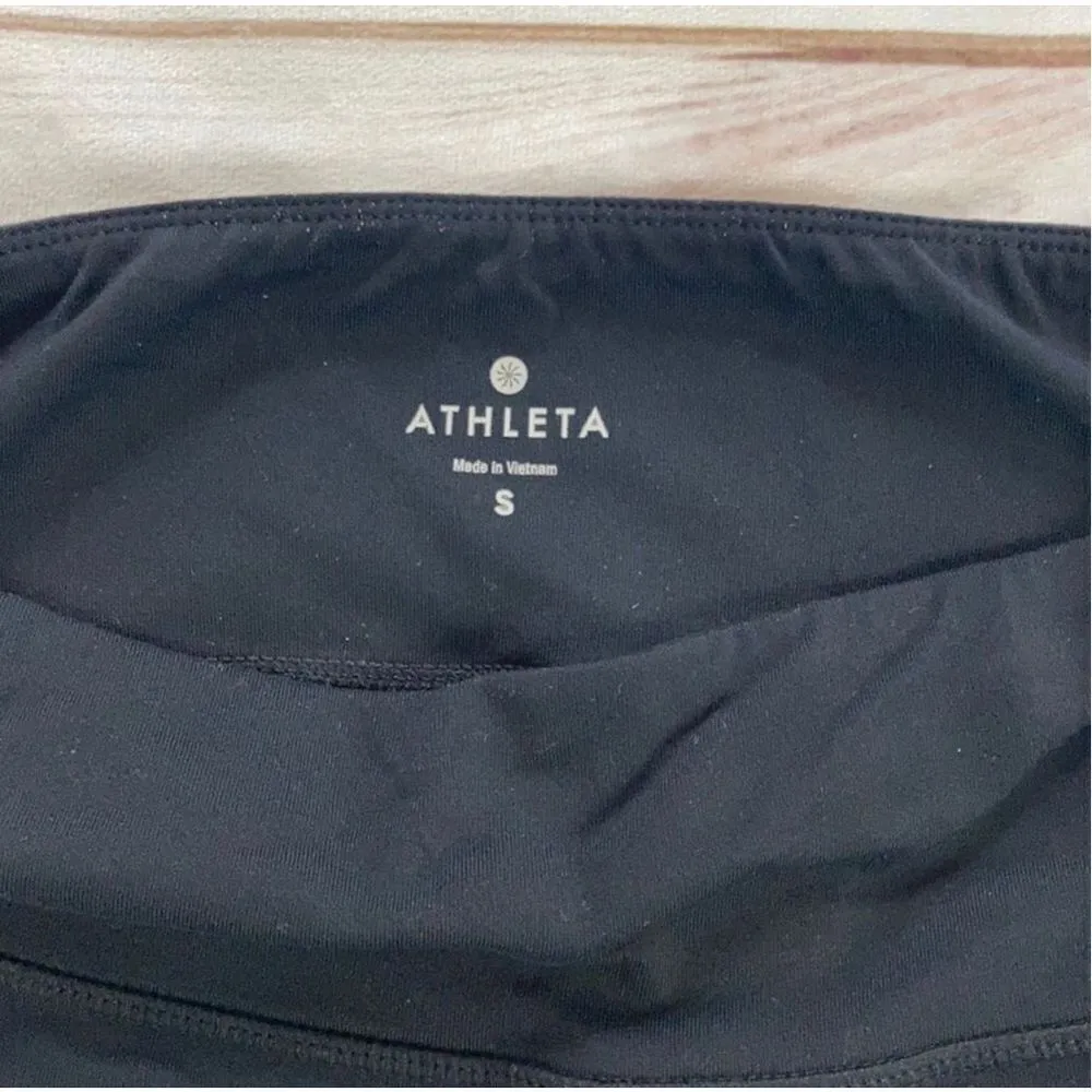 Athleta Black Mind Over Mat Capri Leggings Size Small - Image 5
