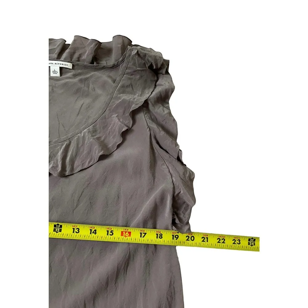 Banana Republic Brown Ruffles Sleeveless Blouse Size Large | 48-38 - Image 6