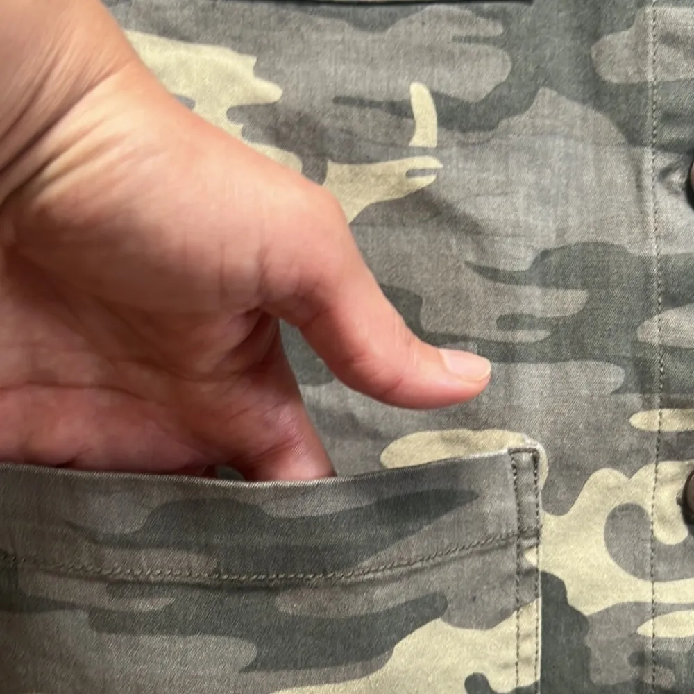 Sanctuary Camo Jacket Button Down Utility Green Large Cotton Casual - Image 9