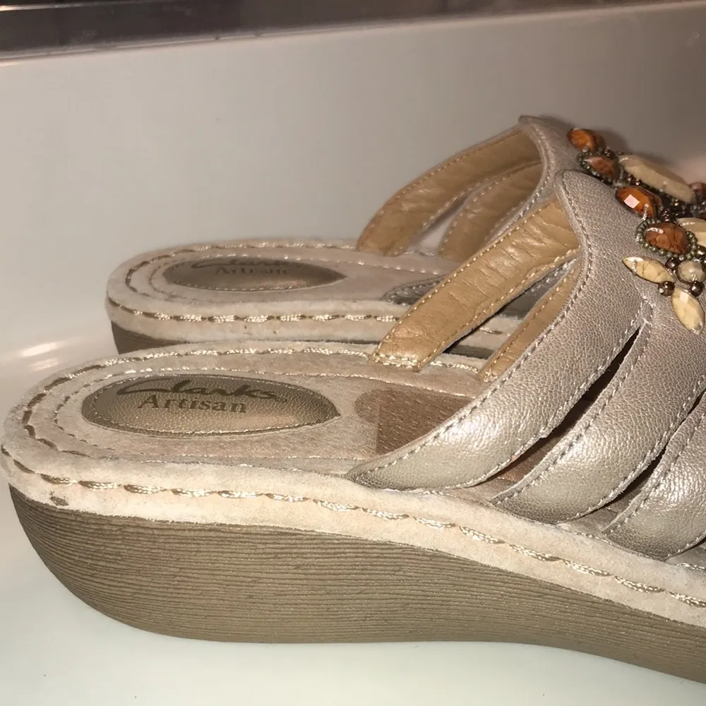 Clarks Artisan Women’s Jewel Beaded Leather Earth Tones Wedge Thong Sandals - Image 3