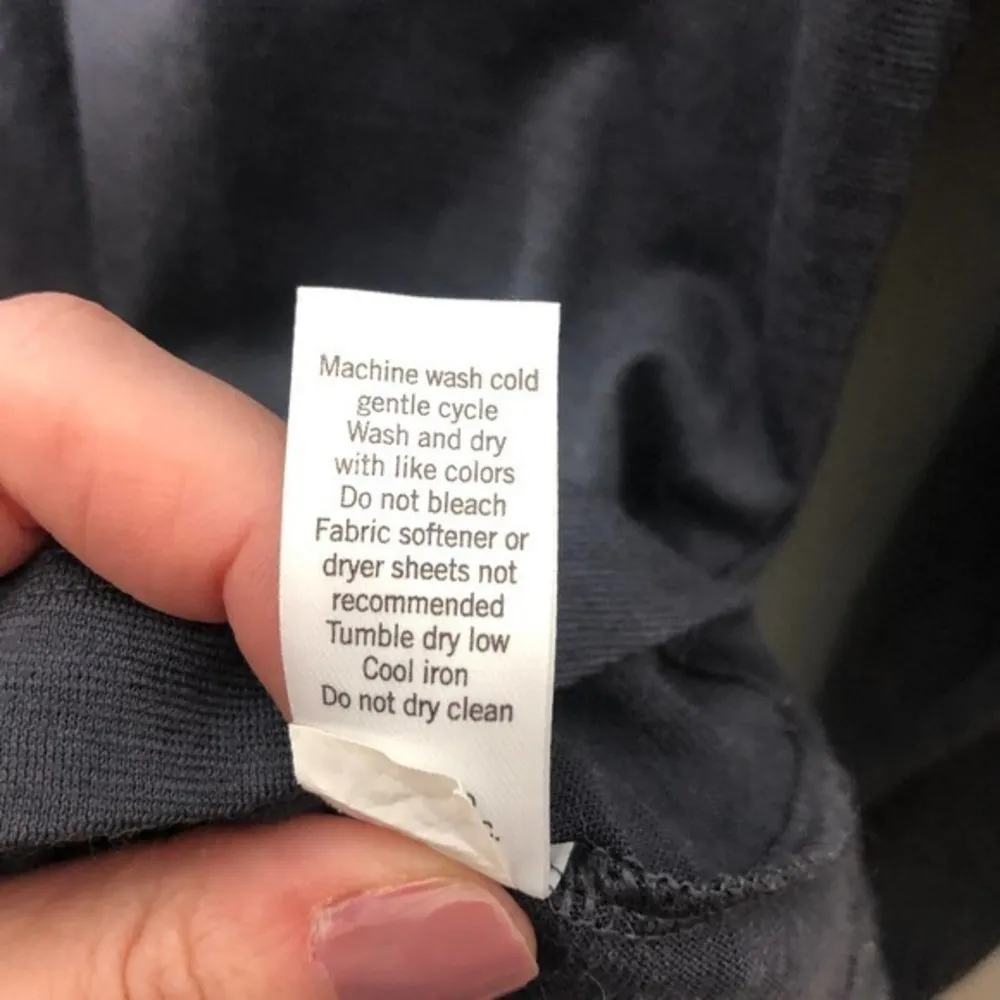 Athleta cinch front tie wool blend t-shirt v-neck - Image 5