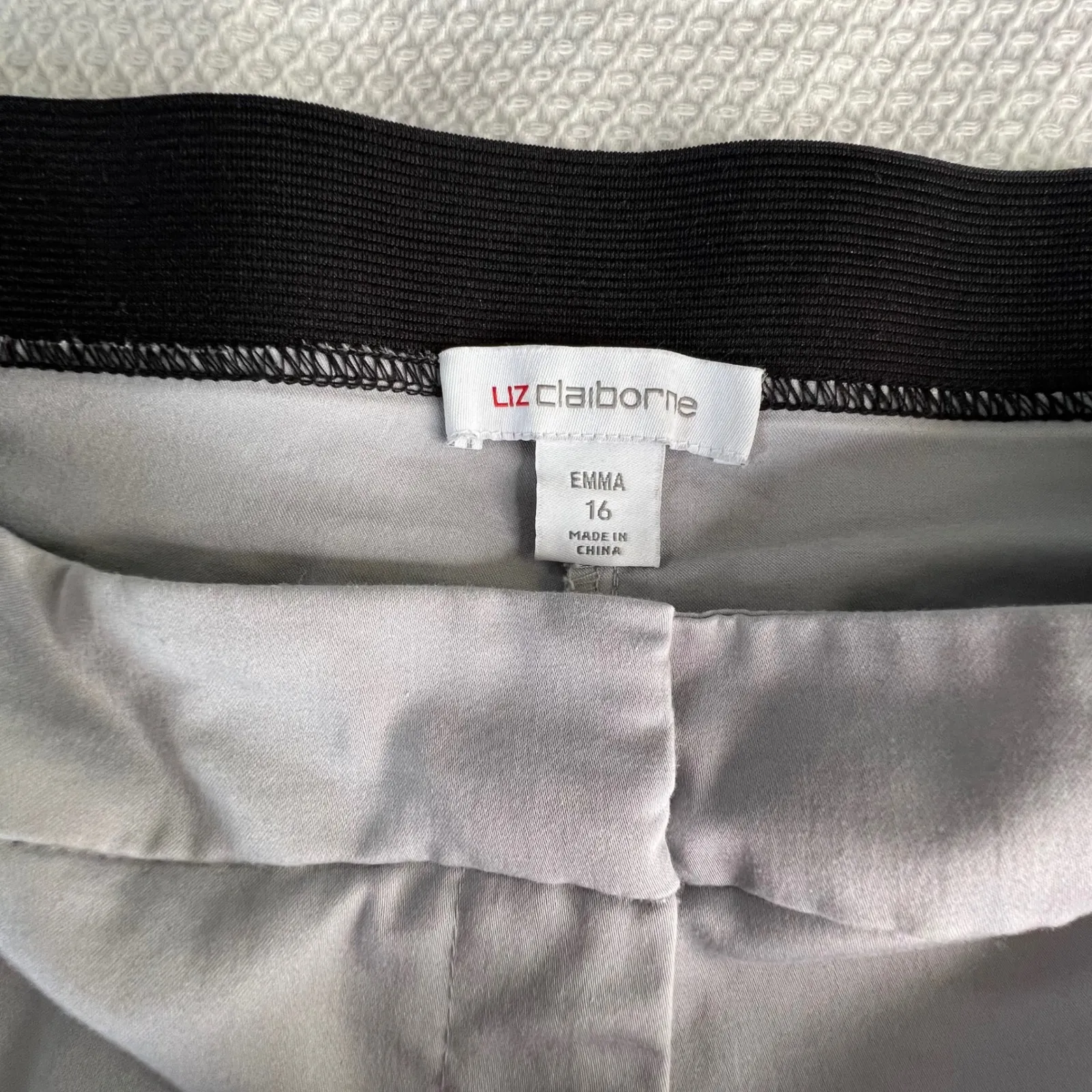 Liz Claiborne Emma Pants Womens Size 16 Gray Straight Leg Elastic Waist Office - Image 2