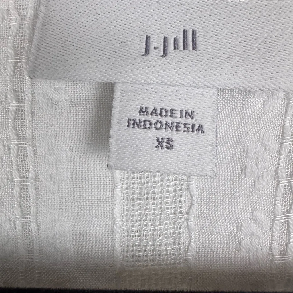 J.‎ Jill V - Image 5