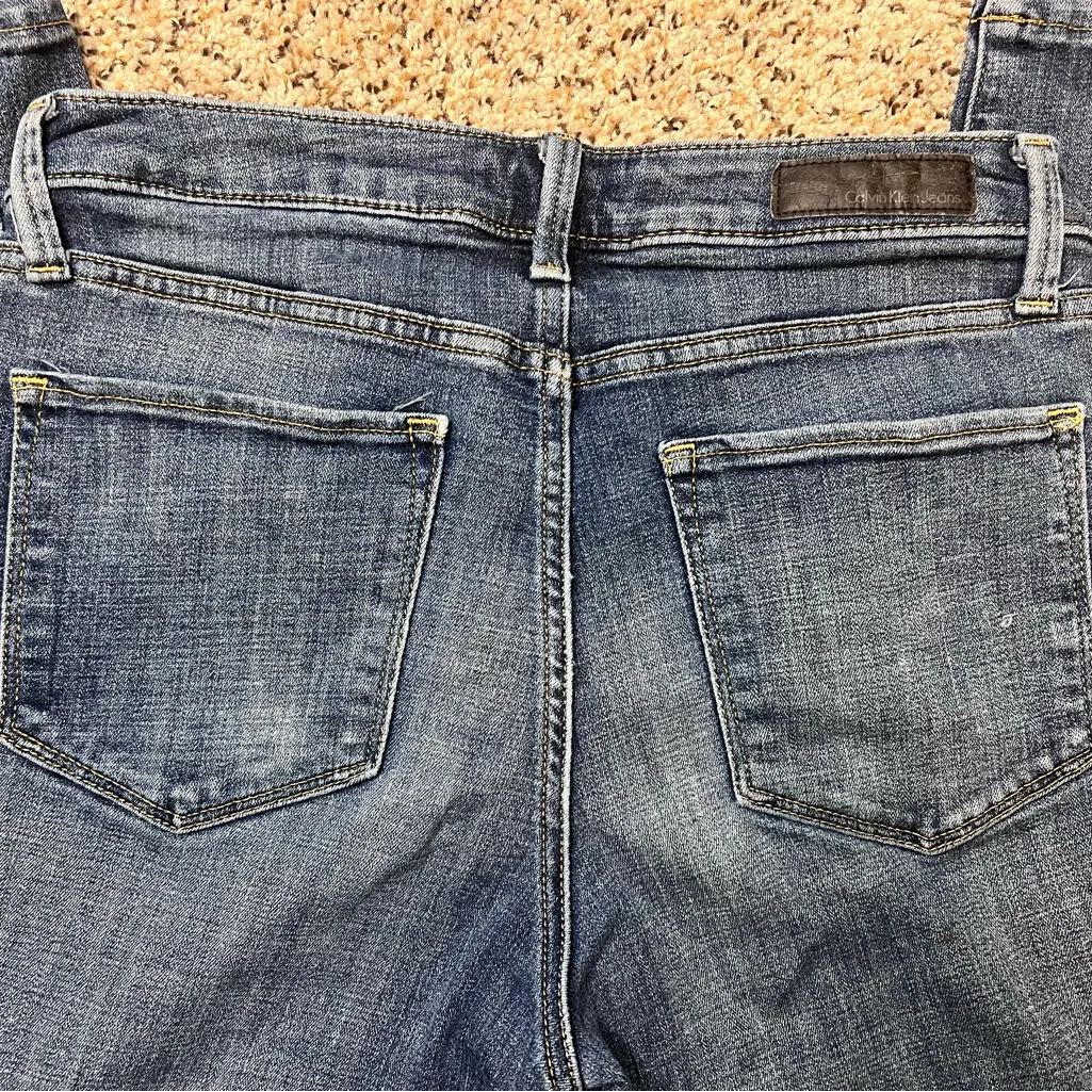 Women Calvin Klein jeans Dark wash skinny jeans with stretch #skinnyjeans - Image 4