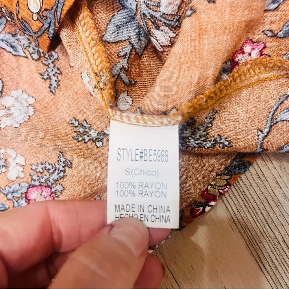 Paper Moon off the shoulder floral fall blouse size small - Image 4