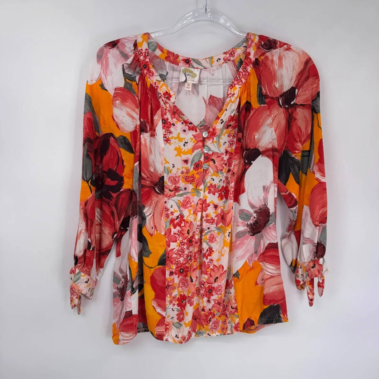 fig and flower Top Womens Small White Red Floral Garden Party Boho Country - Image 2