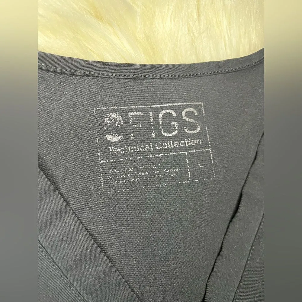 FIGS Slim Catarina One-Pocket Scrub Top in Black Size large - Image 2