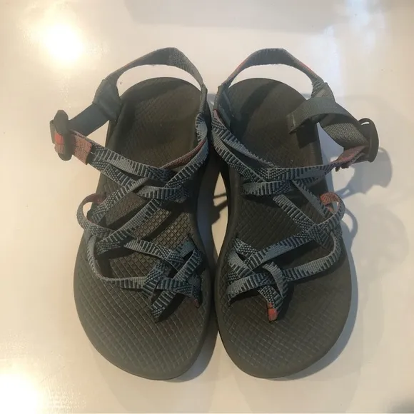 Chaco women’s sandal size 8 hiking, outdoor,comfort, footwear, support - Image 2