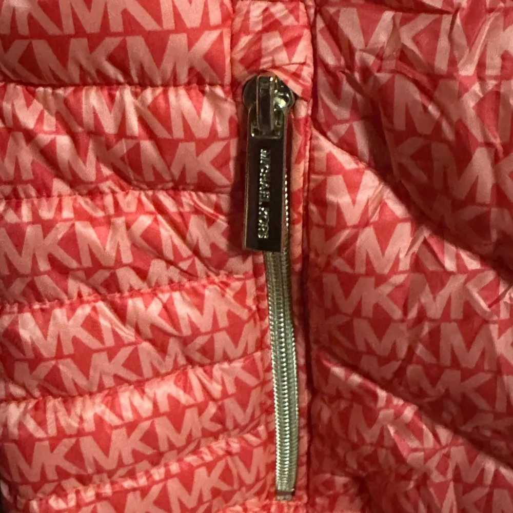 Michael Kors coral  Quilted Vest - Image 9