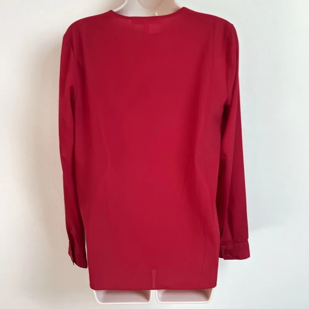 🆕 BCBGeneration v neck hi low surplice blouse top red small - Image 3