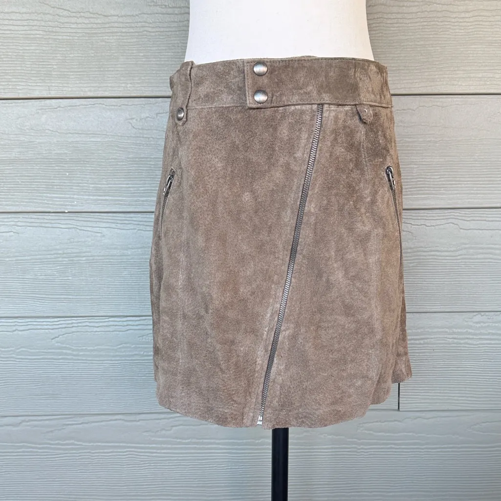 BlankNYC “Run For It” Suede Skirt - Flawed! - Image 2