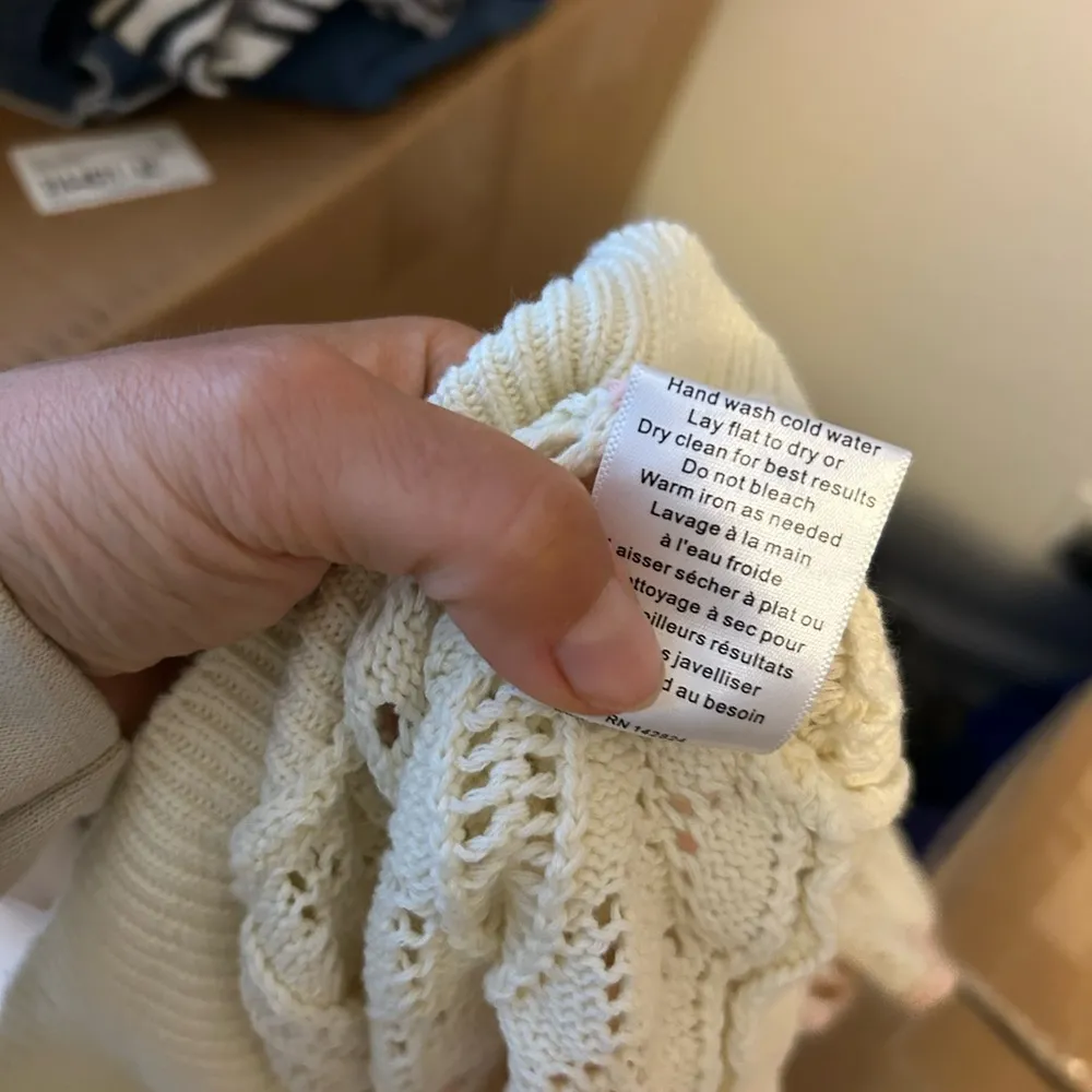 Callahan Knitwear Cream & Baby Pink Crochet Pointelle Knit Sweater Vest - Image 4