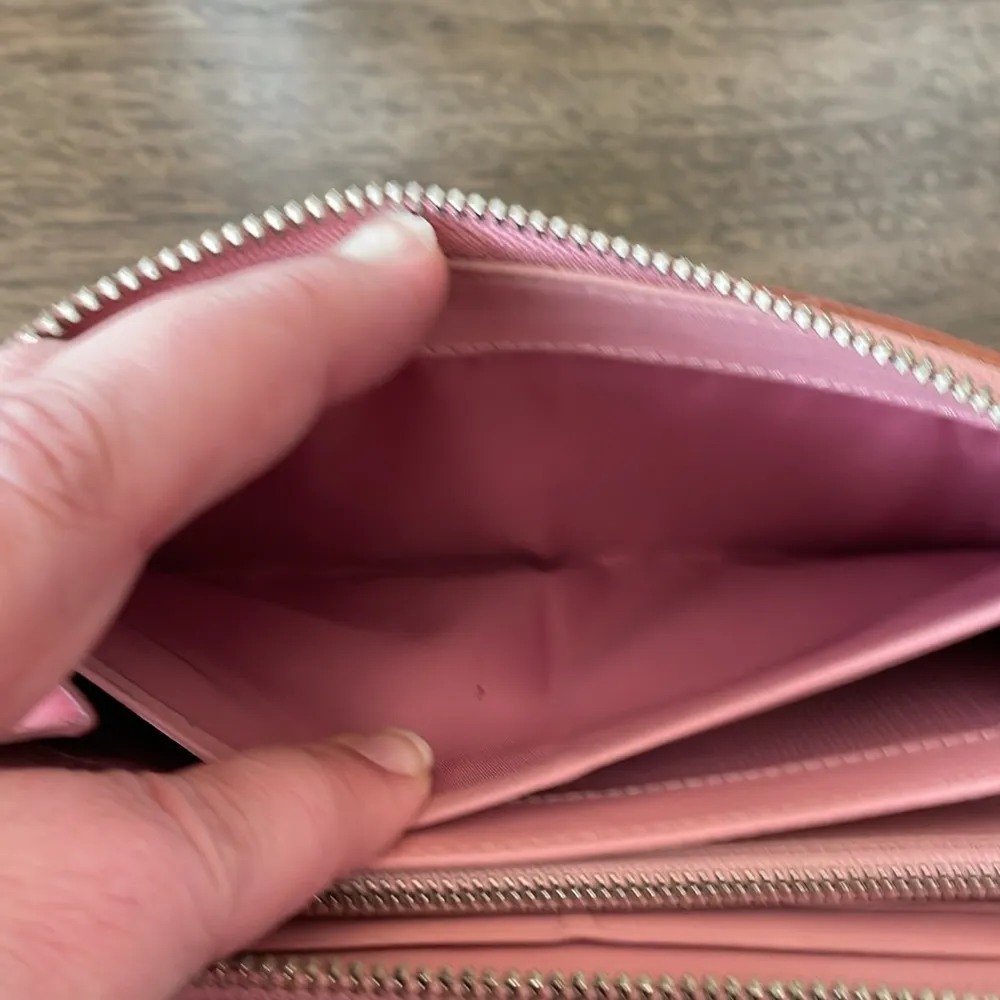 Coach Hearts Zippy Long Wallet - Image 11