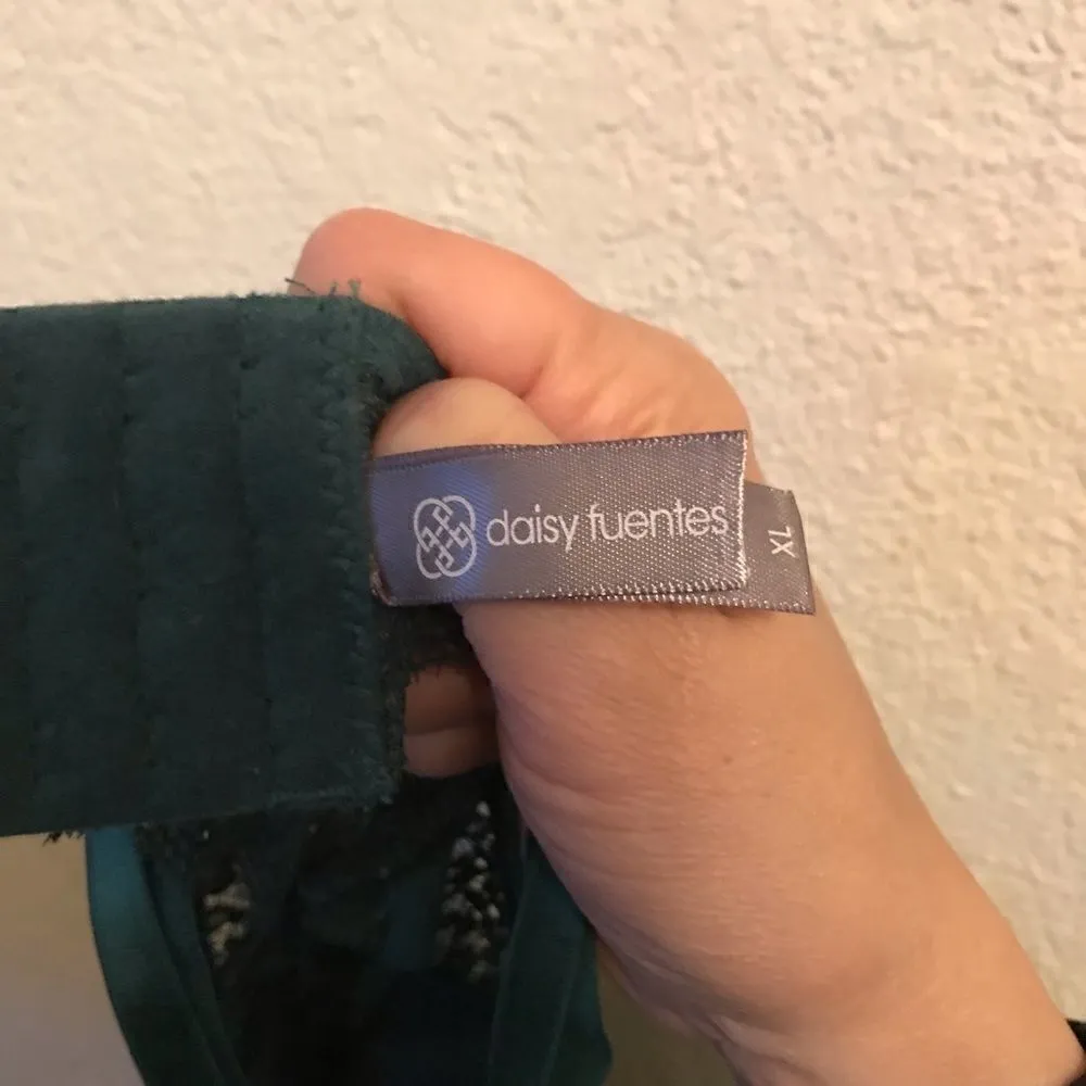 NWOT Daisy Fuentes padded dark green bralette XL - Image 4