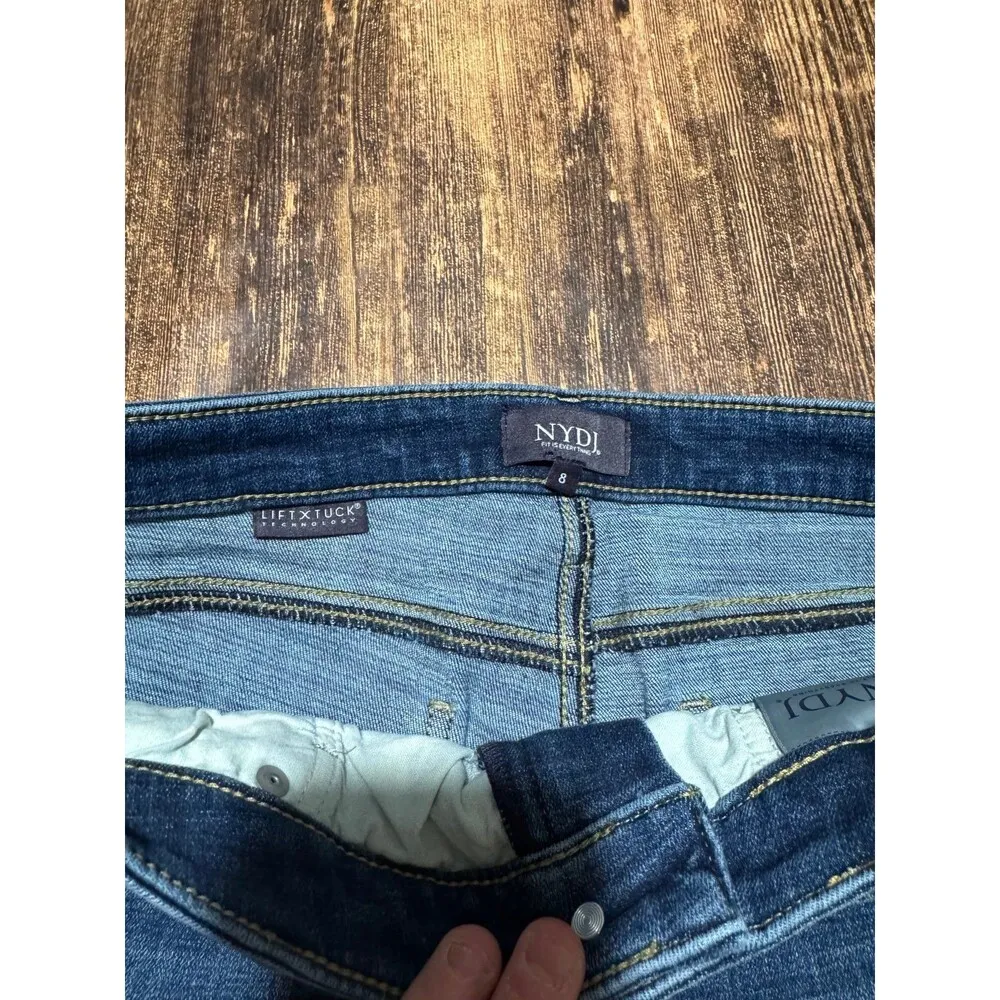 NYDJ size 8 Cropped Jeans Lift Tuck Technology - Image 2