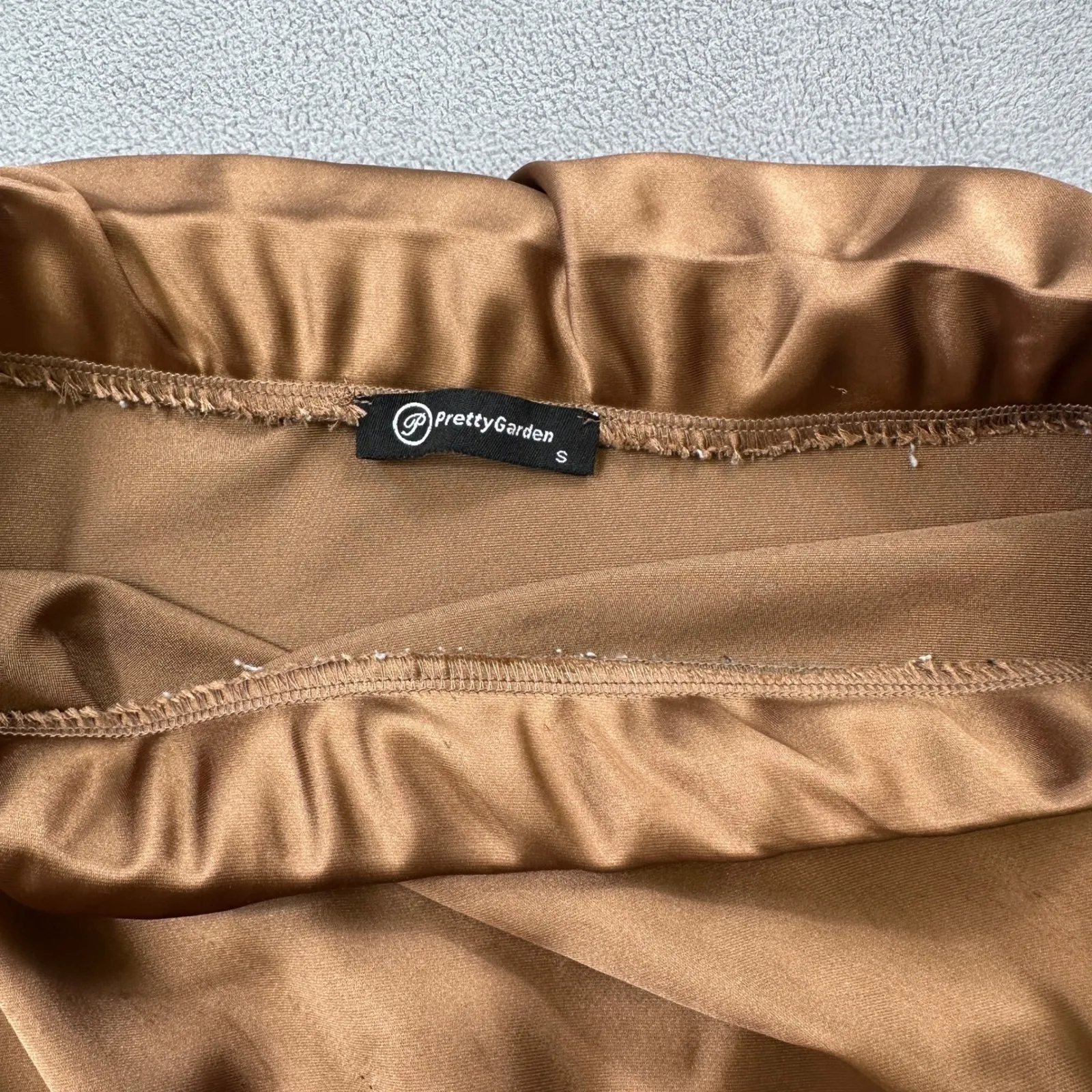 Pretty Garden Bronze Skirt Womens S Satin A - Image 3