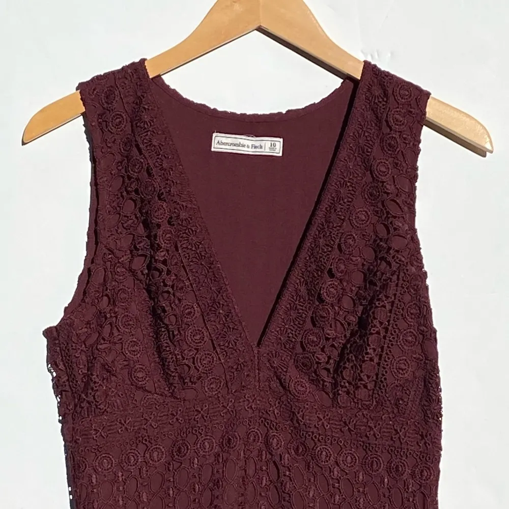ABERCROMBIE Women’s Burgundy Lace Sleeveless Mini Dress Size 10 - Image 5