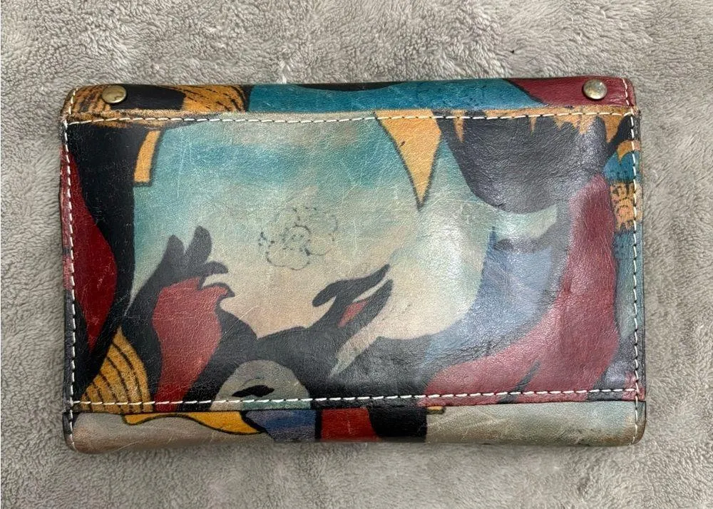 💋Patricia Nash Studded Leather Floral/Faces Trifold Wallet - Image 3