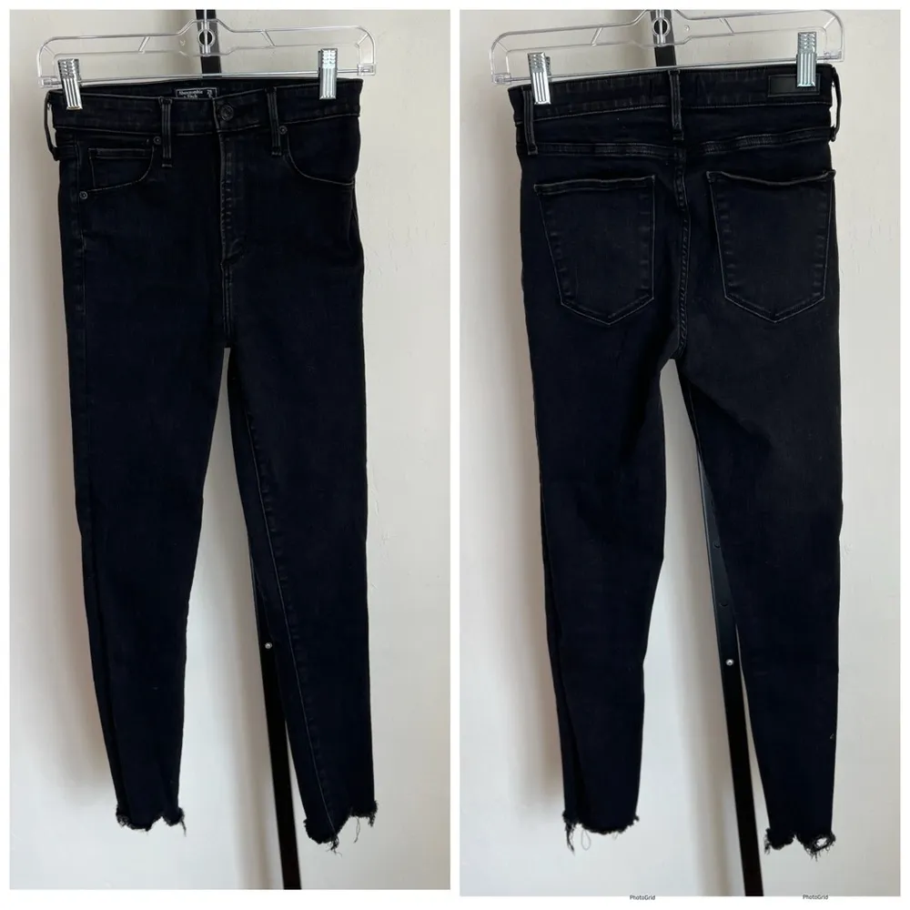 Abercrombie & Fitch Simone High Rise Ankle Jeans Blank Raw Hem - Image 2