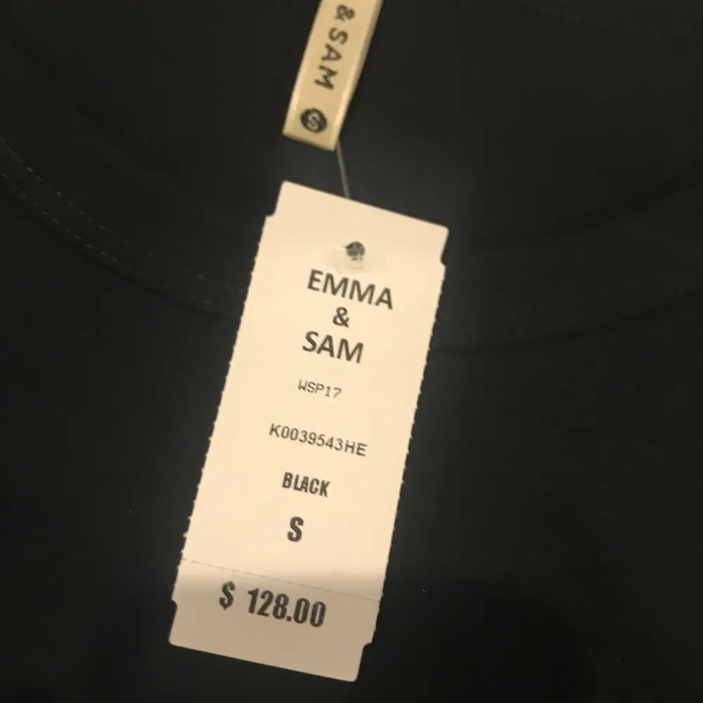 LF  Emma and Sam hook and eye split tee - Image 5