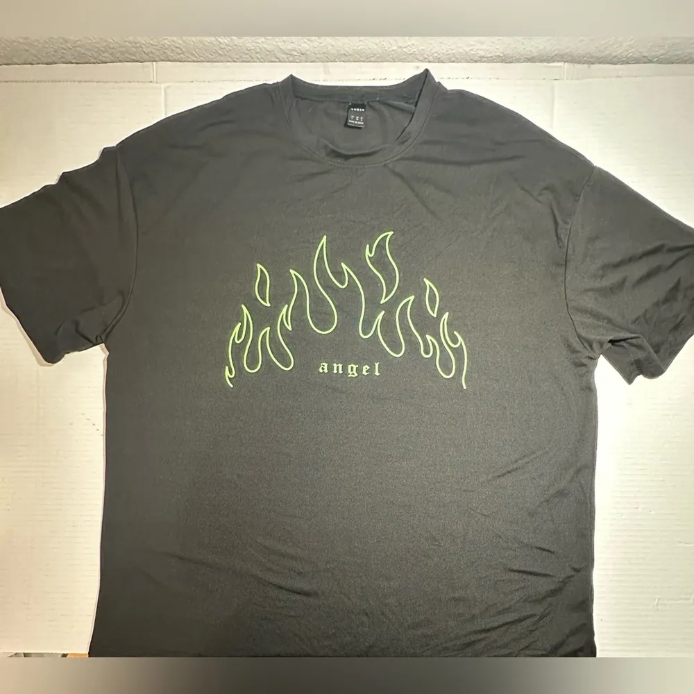 SHEIN Shirt Women’s Size Small Oversized Black Green Flame Angel Graphic Stretch - Image 3