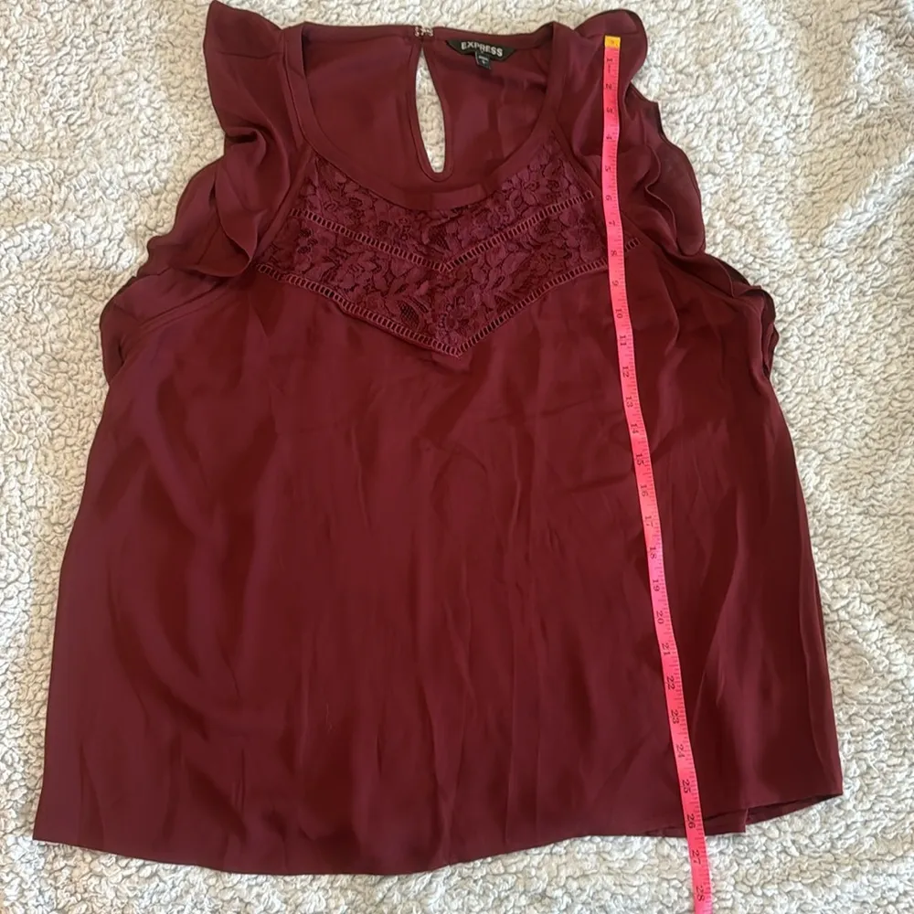 Express Maroon Cap Flutter Sleeve and Lace Accent Blouse. NWOT. - Image 3