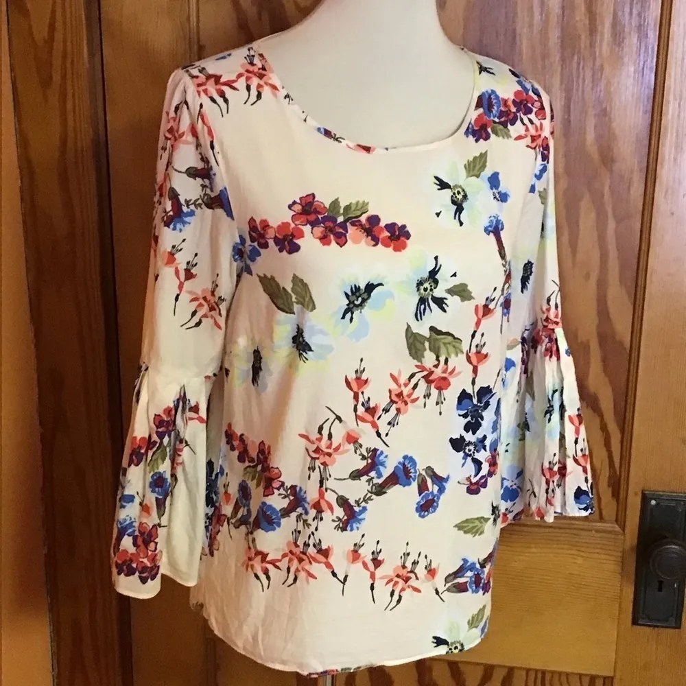 Jane & Delancey Floral Bell Sleeve Blouse Boho Romantic Top - Image 9