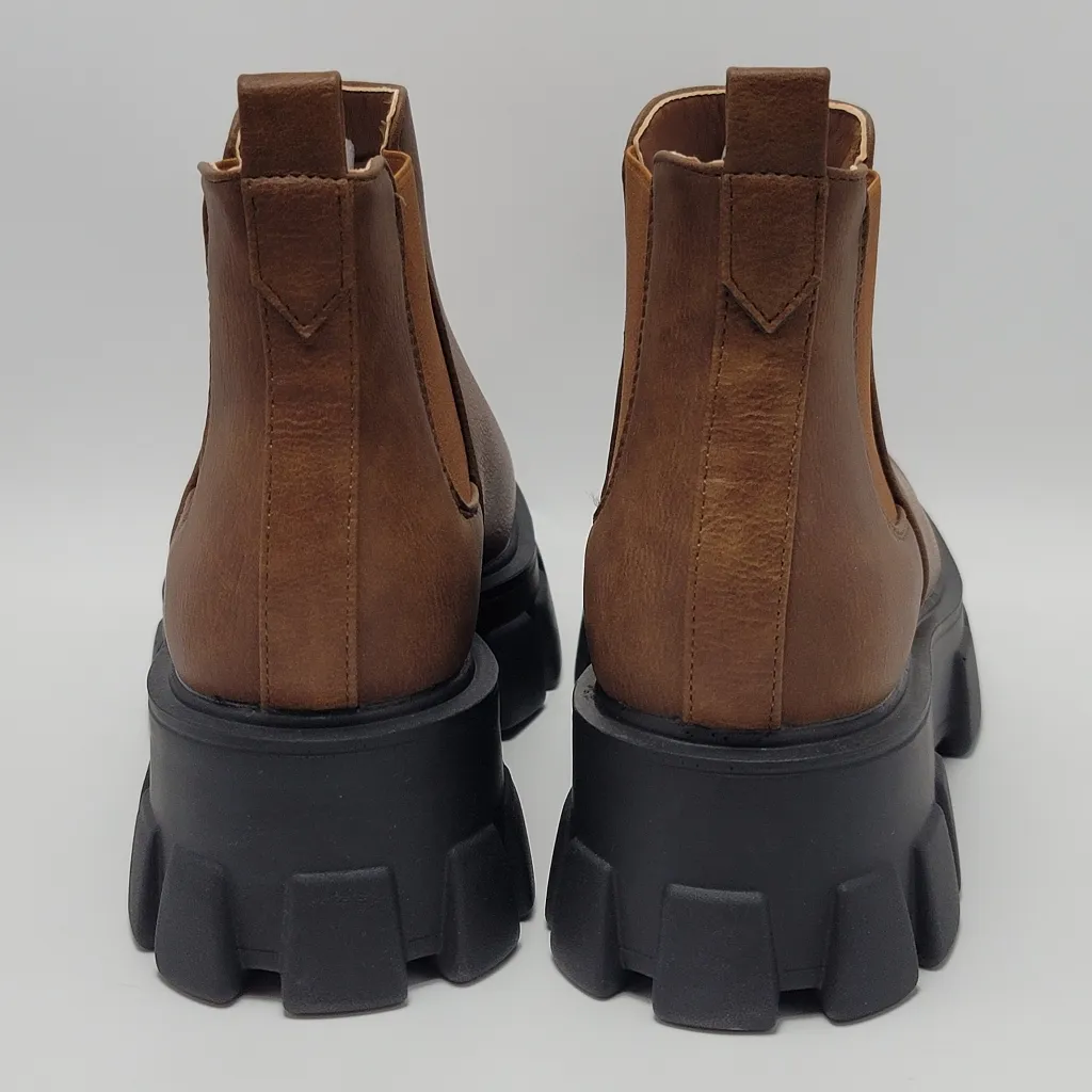 Tinstree Women's Chunky Platform Chelsea Slip On Lug Sole Boot Size 9.5 Brown Black - Image 4