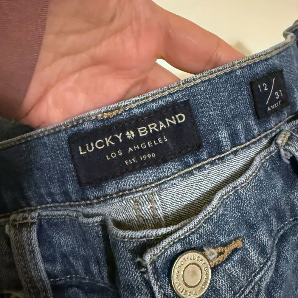 Lucky Brand Women's High Rise Drew Mom Jeans Distressed Size 12 - Image 5