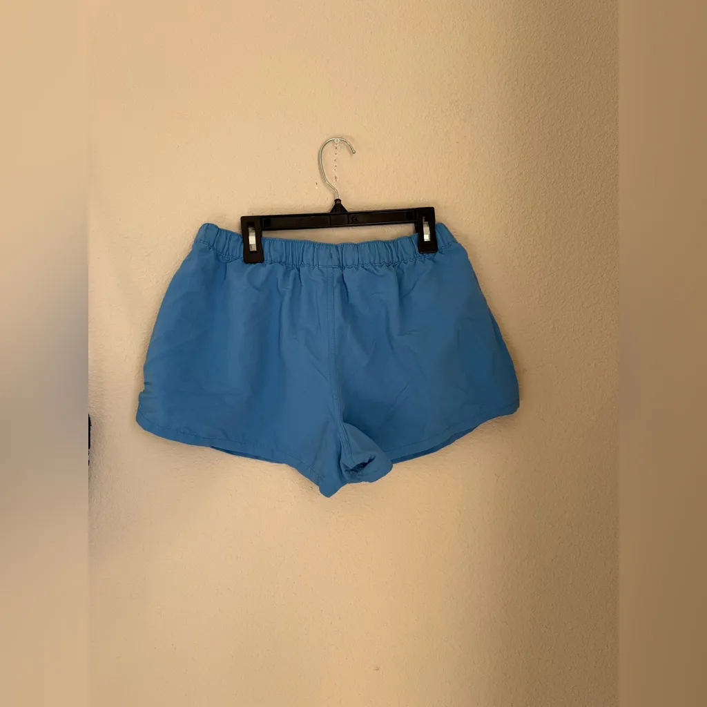 Patagonia W's Barely Baggies Shorts, Size Medium - Image 4